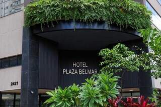 Ap&oacute;s 11 anos, pr&eacute;dio sai do papel inspirado em SP e floreiras gigantes 