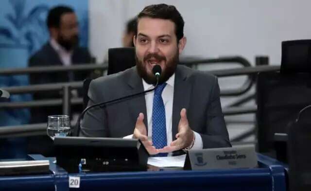 Justi&ccedil;a retira tornozeleira do ex-vereador Claudinho Serra