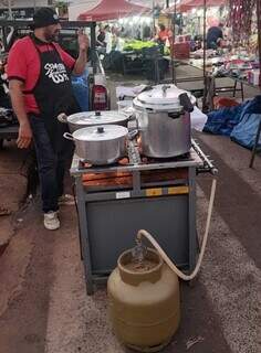 Paulo arrasta fogão para feira e bomba com dobradinha e carreteiro Paulo arrasta fogão para feira e bomba com dobradinha e carreteiro