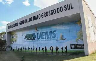 UEMS abre inscri&ccedil;&otilde;es para cursos intensivos de ingl&ecirc;s e espanhol