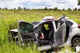 Acidente com 2 ve&iacute;culos mata idoso e bisneta na sa&iacute;da para Tr&ecirc;s Lagoas
