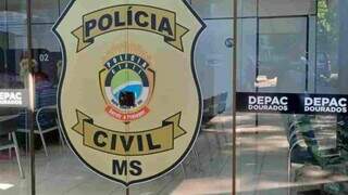 Homem atira na própria mão durante limpeza de arma Homem atira na própria mão durante limpeza de arma