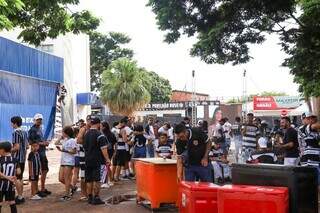 Com telão e festa na Capital, corinthianos e vascaínos entram no clima de final Com telão e festa na Capital, corinthianos e vascaínos entram no clima de final