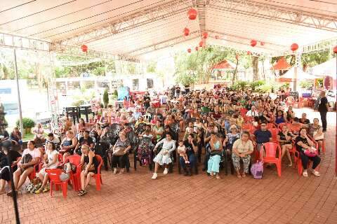 Prefeitura seleciona 80 fam&iacute;lias de baixa renda para moradias no Nova Bahia