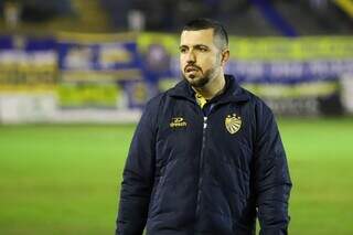 Dourados define nome e fecha lista de t&eacute;cnicos do Estadual 2026