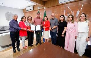 Governo formaliza apoio permanente &agrave; educa&ccedil;&atilde;o especial com cria&ccedil;&atilde;o de programa