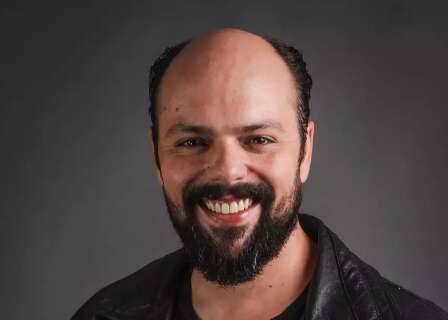 Andr&eacute; saiu do arm&aacute;rio com HIV para que ningu&eacute;m deixe de viver 