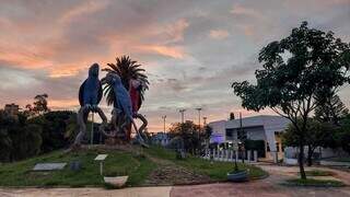 Meteorologia indica calor e possibilidade de chuvas no in&iacute;cio de semana