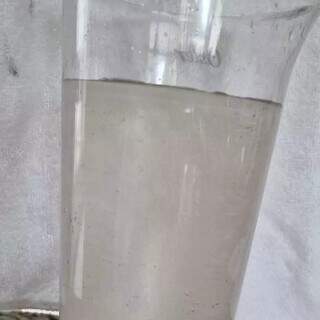 &Aacute;gua &ldquo;barrenta&rdquo; obriga moradores a comprar gal&otilde;es no Taveir&oacute;polis