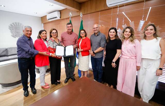 Governo formaliza apoio permanente &agrave; educa&ccedil;&atilde;o especial com cria&ccedil;&atilde;o de programa