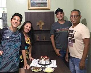 Murilo morreu cedo, mas a fam&iacute;lia manteve a a&ccedil;&atilde;o solid&aacute;ria feita por ele