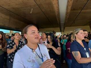 Trabalhadores voltam a protestar na Santa Casa e PM &eacute; chamada para conter &acirc;nimos