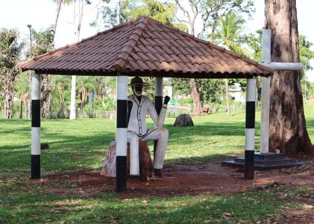 Licita&ccedil;&atilde;o fracassa e reforma da Pra&ccedil;a do Preto Velho fica sem defini&ccedil;&atilde;o