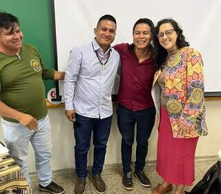 J&uacute;nior conclui Direito com TCC apresentado em l&iacute;ngua ind&iacute;gena