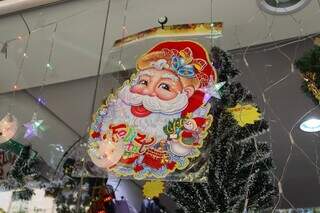 Presentes de Natal est&atilde;o pesando &ldquo;muito&rdquo; no or&ccedil;amento, dizem 64% dos leitores