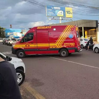 Colis&atilde;o entre motos e caminhonete mata homem na Bandeirantes