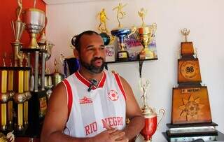 Vila Margarida: hist&oacute;rias de bar, futebol e la&ccedil;os que atravessam gera&ccedil;&otilde;es