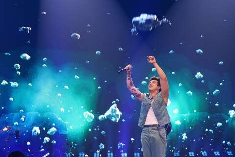 Luan Santana entra na lista de especiais natalinos da TV