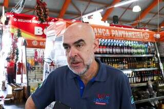 Compras de &uacute;ltima hora d&atilde;o f&ocirc;lego para comerciantes no centro da cidade