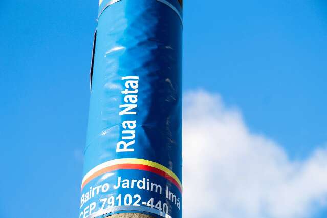 Natal tamb&eacute;m est&aacute; na placa das ruas e na viv&ecirc;ncia de moradores 