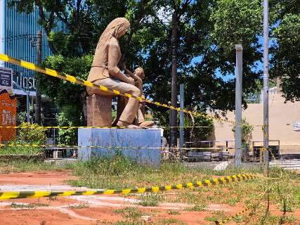 Revitaliza&ccedil;&atilde;o da Pra&ccedil;a dos Imigrantes &eacute; retomada e obra segue at&eacute; abril de 2026