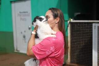 Ensinar os pets a suportarem fogos come&ccedil;a bem antes da v&eacute;spera de R&eacute;veillon