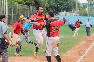 Equipe douradense conquista título nacional inédito no beisebol Equipe douradense conquista título nacional inédito no beisebol
