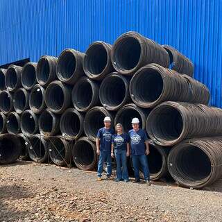 Filha de catador teve a ideia e fam&iacute;lia foi da reciclagem &agrave; ind&uacute;stria do ferro