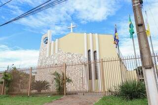 Condom&iacute;nios impulsionam com&eacute;rcio e transformam bairro com nomes de santos