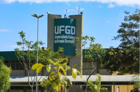 Sem vestibular: UFGD est&aacute; com inscri&ccedil;&otilde;es abertas para 337 vagas em 25 cursos 