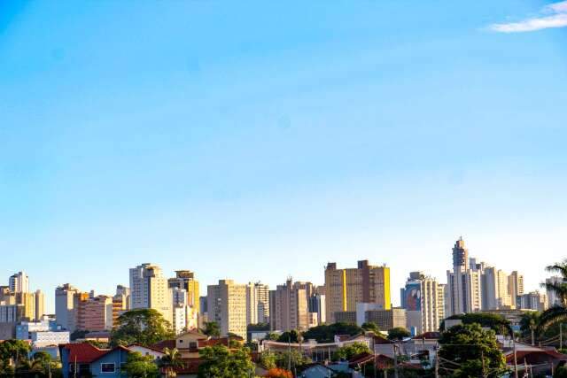 MS enfrenta s&aacute;bado de calor extremo e alerta de tempestades