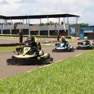Primeira edi&ccedil;&atilde;o de corrida de kart re&uacute;ne 32 pilotos no Ayrton Senna