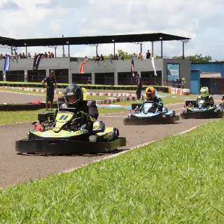 Primeira edi&ccedil;&atilde;o de corrida de kart re&uacute;ne 32 pilotos no Ayrton Senna