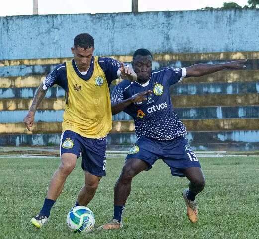 Costa Rica faz amistoso em Goi&aacute;s para preparar elenco antes do estadual