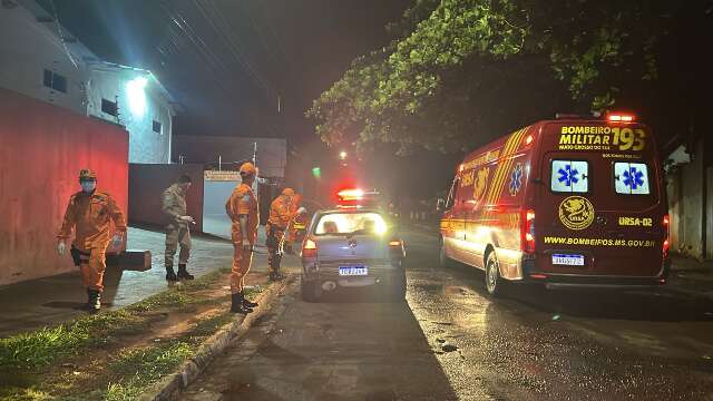Corpo &eacute; encontrado com marcas de tiro em carro no Jardim Paulista