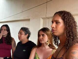 Mesmo com exposi&ccedil;&atilde;o e morte de gato, idosa segue cuidando de animais abandonados