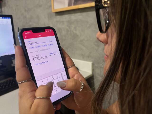 Receita Federal esclarece que transa&ccedil;&otilde;es acima de R$ 5 mil n&atilde;o ser&atilde;o taxadas