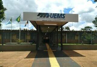 Incra vai bancar curso de Agronomia da Uems para assentados em MS Incra vai bancar curso de Agronomia da Uems para assentados em MS