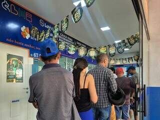 &Uacute;nica lot&eacute;rica a fazer milion&aacute;rio na Mega da Virada trocou Centro por bairro