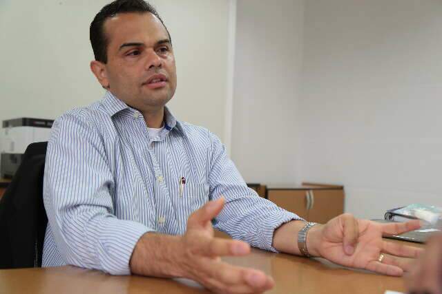 &ldquo;Sou m&eacute;dico, sei bem o que &eacute; o sofrimento&rdquo;, diz novo secret&aacute;rio de Sa&uacute;de 