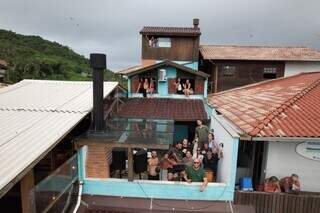 Amigos sa&iacute;ram de MS para criar r&aacute;dio e colocar povo para dan&ccedil;ar em SC 