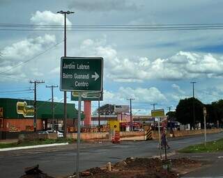 Agetran erra feio e troca Leblon por "Lebron" em placa bem equivocada