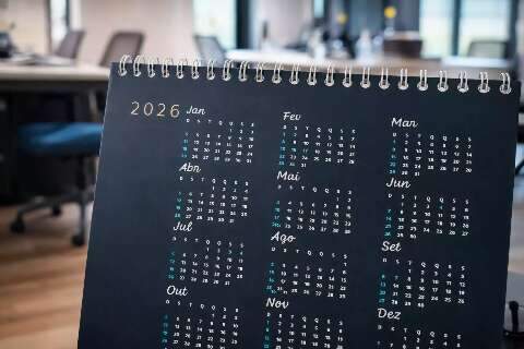 Com grana curta, mais feriados no ano n&atilde;o empolgam quem vive sem folga no bolso