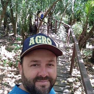 Motorista morre ap&oacute;s capotar caminhonete em rodovia na fronteira