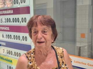 Em toda v&eacute;spera de anivers&aacute;rio, Luciana confia na sorte para ficar bilion&aacute;ria