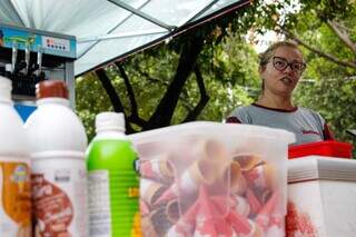 Comerciantes aproveitam movimento da virada para aumentar renda