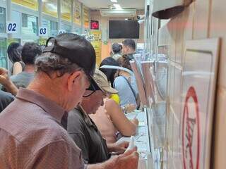 Em toda v&eacute;spera de anivers&aacute;rio, Luciana confia na sorte para ficar bilion&aacute;ria