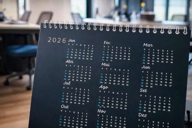 Apesar dos desafios de 2025, maioria dos leitores mant&eacute;m otimismo para novo ano