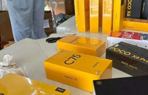 Centro esp&iacute;rita realiza bazar com celulares a partir de R$ 350