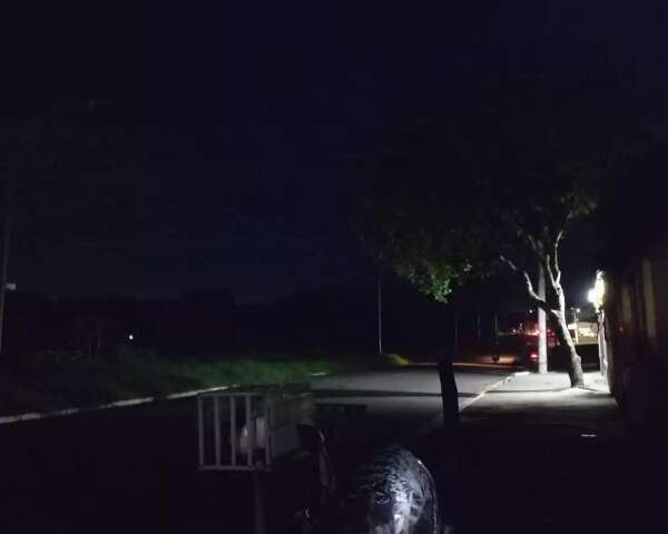 Trecho de 1,3 km sem luz em avenida do Aero Rancho muda rotina de moradores